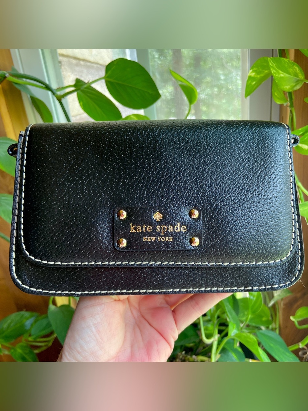 Kate Spade Wellesley Small Fynn Black Leather Flap Crossbody Bag-Minimalist EUC